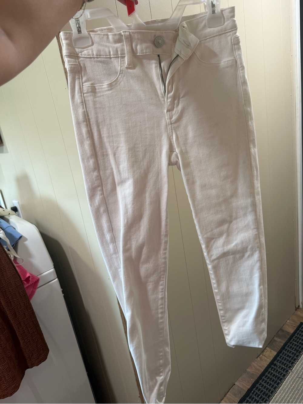 American Eagle Women’s White High-Rise Skinny Jeggings